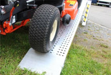 Carica l'immagine nel visualizzatore di Gallery, H035 - Coppia di Rampe in Alluminio con Superficie Antiscivolo