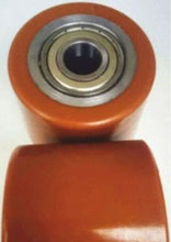 Carica l'immagine nel visualizzatore di Gallery, R82x70S/V - Rulli per transpallet doppio rullo